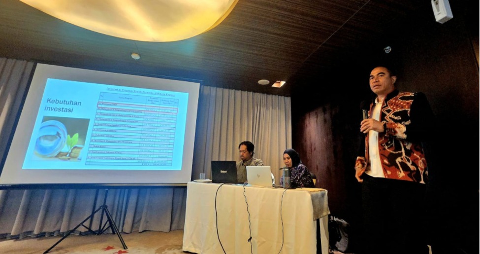 Direktur Perumda Air Minum Kota Kupang Jadi Narasumber Annual Meeting Project CERAH di Bali